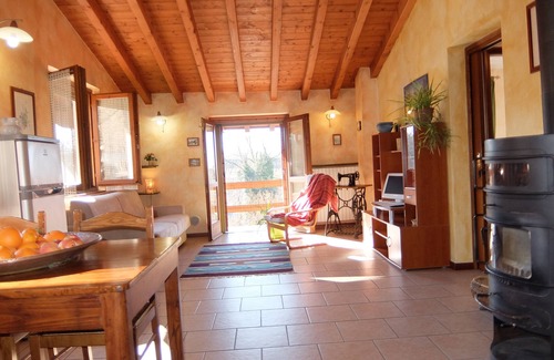 Monticelli Brusati Apartment | Cottage "RELAX" apartment in Franciacorta and Lake Iseo, balcony