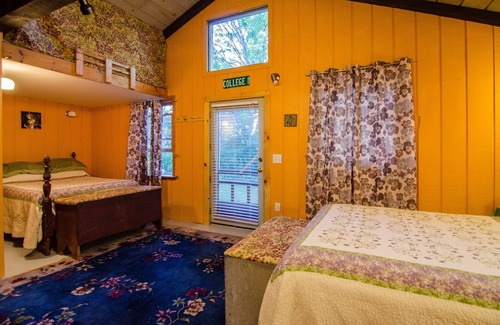 Charlotte Hotel | Cottage Suite located in the most beautiful area in New England!