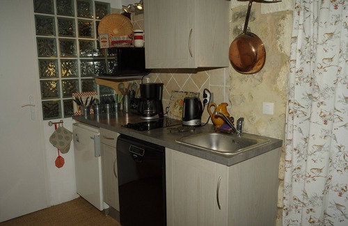 Lussan Cottage | Cottage under the Oaks near Uzes pont du gard