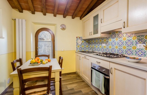 San Macario In Monte Cottage | COTTAGE WITH 2 BEDROOMS AND 2 ENSUITE BATHROOMS.PANORAMIC POOL.1 KM TO THE TOWN