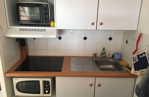 Dives-sur-Mer House | Cottage with garden on the banks of the River Dives with residents-only swimming pool