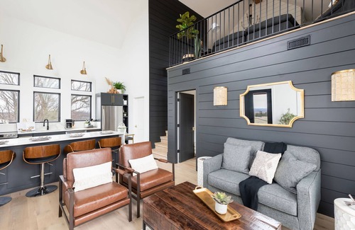 Kedron Cottage | Cottage with panoramic hilltop views and stocked pond on 80 acres.