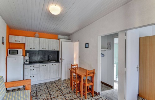 Saint-Savinien House | Cottage with swimming pool and activities