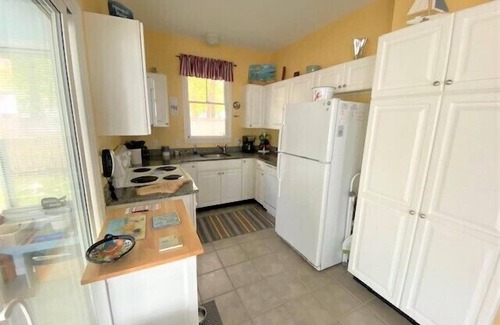 Summer Village Cottage | Cottages at Summer Village, fully furnished cottage, Wi-fi, heated pools, hot tub