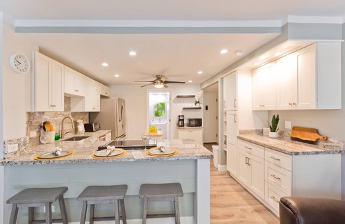 Historic Kailua Village Condo | Cotton Candy Sky Kona Pacific Condo