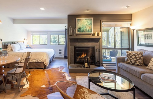 Elkhorn Condo | Cottonwood Condo in Sun Valley | Walk Everywhere!