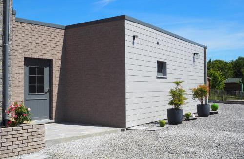 Anhee House | Couette et fourchette-Gite-Jacuzzi et jardin à Maredsous
