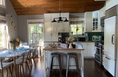 Mansfield-et-Pontefract Ski Chalet | Coulonge RiverRose Water Front Chalet CITQ#313412