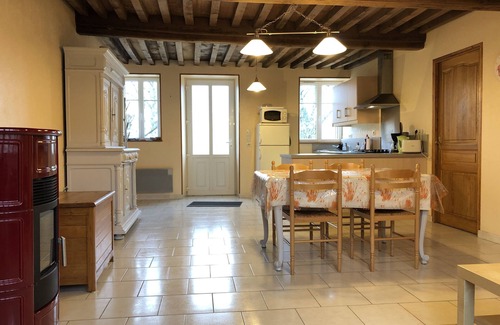 Saint-Germain-des-Champs House | Country house in quiet cul-de-sac, with beautiful view of the Morvan, single storey