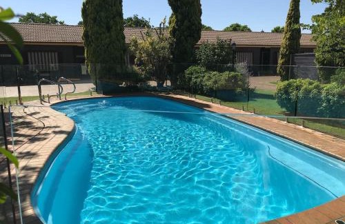 Dubbo Resort | Country Apartments