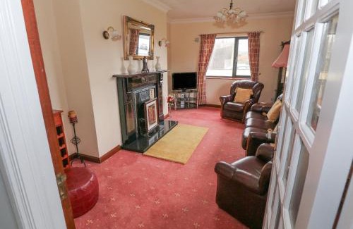 Gurteen House | Country Bungalow