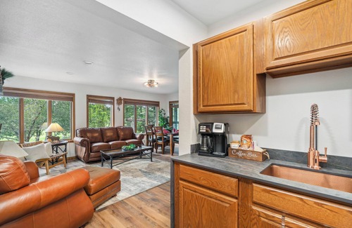 Flagstaff Apartment | Country Club