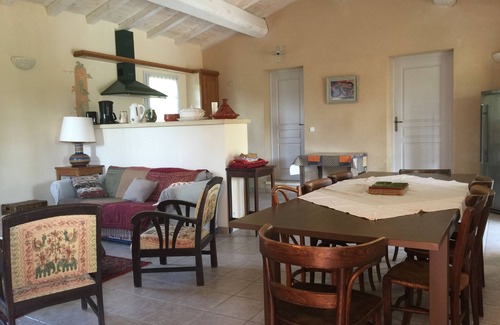 Pont-Saint-Esprit House | Country cottage with swimming pool, for 8 people, fully equipped