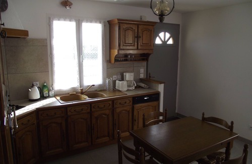 Roybon Cottage | Country Cottage * ideal for large family, family celebration and relaxation