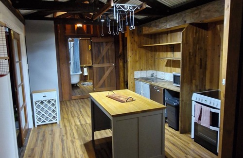 Dulong Cottage | Country Cottage Sunshine Hinterlands close to Montville nn
