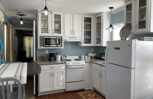 Batesville Cottage | Country Cottage