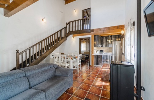 Espeja de San Marcelino House | Country House 'Rural Iglesia 3' with Shared Terrace, Private Garden and Balcony