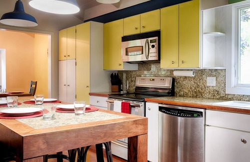 Denver House | Country Escape! 5 bed/5bath, 2 acre pond, pool/Foosball tables, Fire pit, Sauna