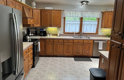 Rock County House | Country Escape - Beaver Creek, MN - Spacious 6-bedroom house just off I-90.