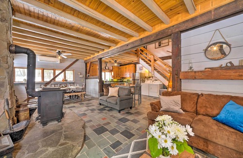 Cambridge Springs Cottage | Country Escape w/Fire Pit Near French Creek!