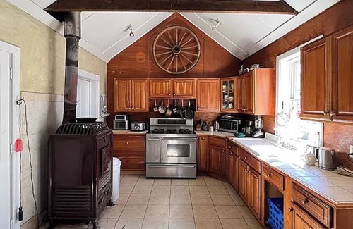 Cherry Valley House | Country Estate-20 Mins from Bassett Hospital and Hall of Fame.