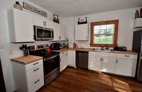 Monroe Other | Country Farmhouse: Fire Pit, Grill, Updated Amenities, Cows, Stars and Solitude