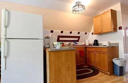 Hancock Apartment | Country Getaway: Upper House with lake access