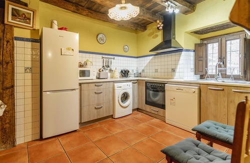 Canalejas de Penafiel House | Country House 'Casa Rural La Herreria' with Private Terrace, Private Garden and Balcony