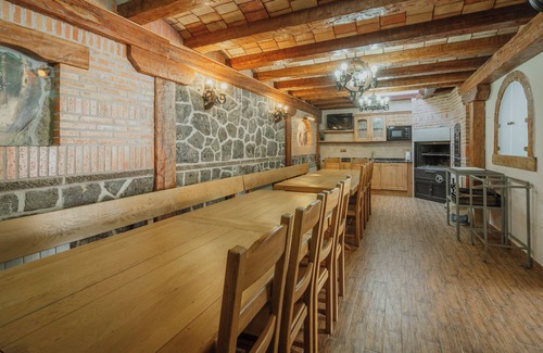 Palacios de la Sierra House | Country House 'Casa Rural El Arroyal' with Mountain View, Private Terrace and Wi-Fi