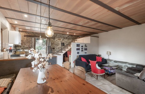 Fogars de Montclus House | Country House 'Masia' with Mountain View, Private Pool and Wi-Fi