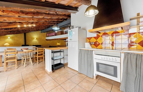 Pauls House | Country House 'Antic Forn De Paüls' with Mountain View, Wi-Fi and Air Conditioning