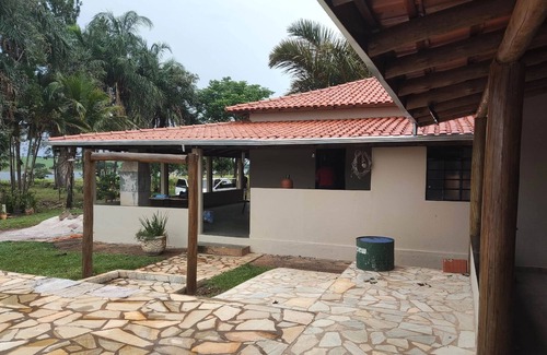 Delfinopolis Cottage | Country house by the dam and overlooking the mountains