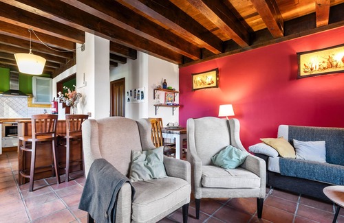 Aronces House | Country House 'Casa De Abajo' with Mountain View, Private Garden and Wi-Fi