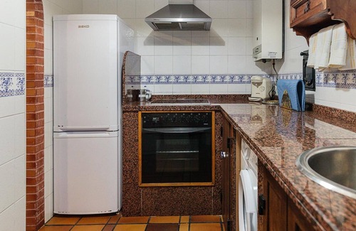 Cabranes House | Country House 'Casa Rosaura' with Mountain View, Private Terrace and Wi-Fi