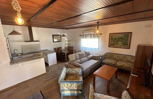 Guillena House | Country House 'Casaruralsevilla La Cabaña De Petra' with Mountain View, Wi-Fi and Air Conditioning