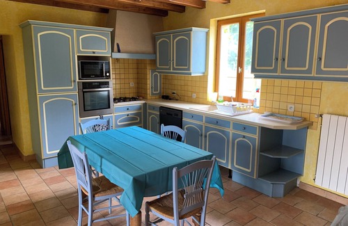 Champfleur Condo | Country house close to town