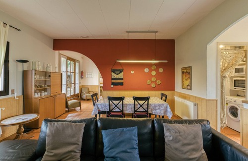 Santa Margarida de Bianya House | Country House 'El Xalet' with Mountain View, Shared Pool and Wi-Fi