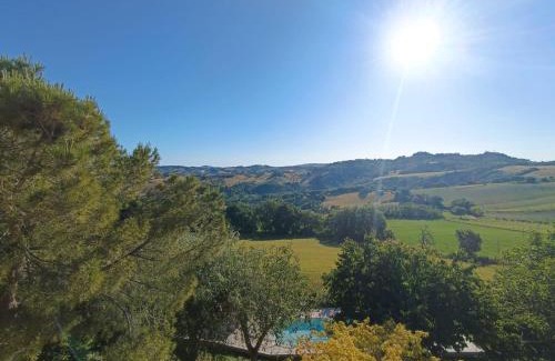 Monte Vidon Combatte Villa | Country House "I luoghi dell' anima"con piscina e giardino