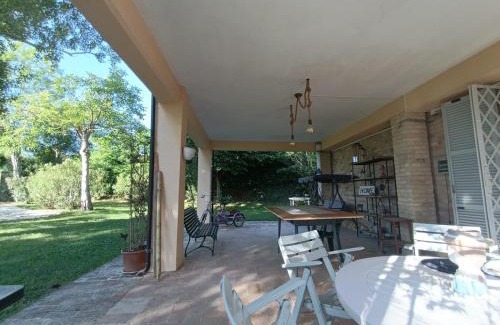 Monte Vidon Combatte Villa | Country House "I luoghi dell' anima"con piscina e giardino