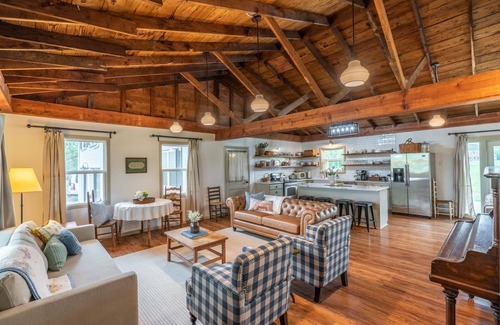 Greenville House | Country House in Greenville