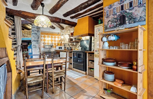 Pauls House | Country House 'La Germandat' with Mountain View and Private Terrace