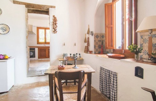 Son Macia Villa | Country House 'Manenta' with Mountain View, Private Pool and Wi-Fi