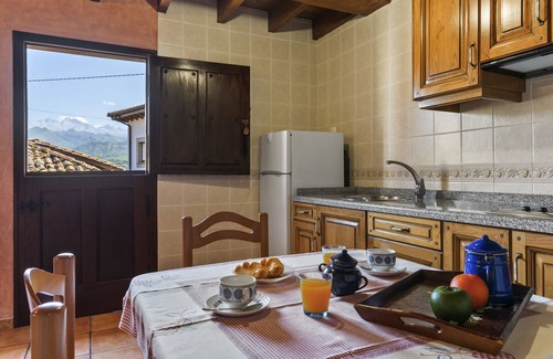 Llenin House | Country House 'Orandi' with Mountain View, Shared Garden and Wi-Fi