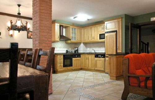 Lana House | Country House 'Pakienea' with Private Garden and Wi-Fi