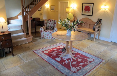 Penwood Other | Country House, Sleeps 10, Swimming Pool And Tennis Court, In Inkpen, Berkshire