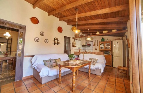 Fuenteheridos House | Country House 'Tragaluz Il' with Mountain View, Shared Terrace and Wi-Fi
