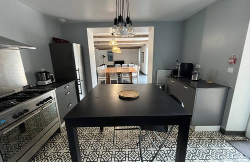 Faudoas Villa | Country House 'Villa Virginie Gite 1' with Private Pool, Wi-Fi and Air Conditioning
