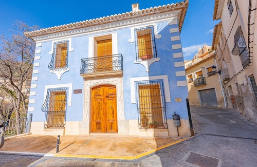 Relleu House | Country House 'Vivienda El Canto Terraza' with Mountain View, Private Terrace and Wi-Fi