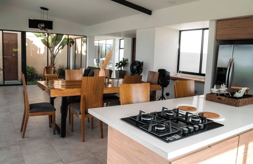 La Tebaida Ski Chalet | Country house with view of the mountains and river