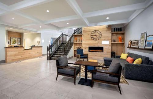 Albertville Hotel | Country Inn & Suites by Radisson Albertville near Outlet Mall